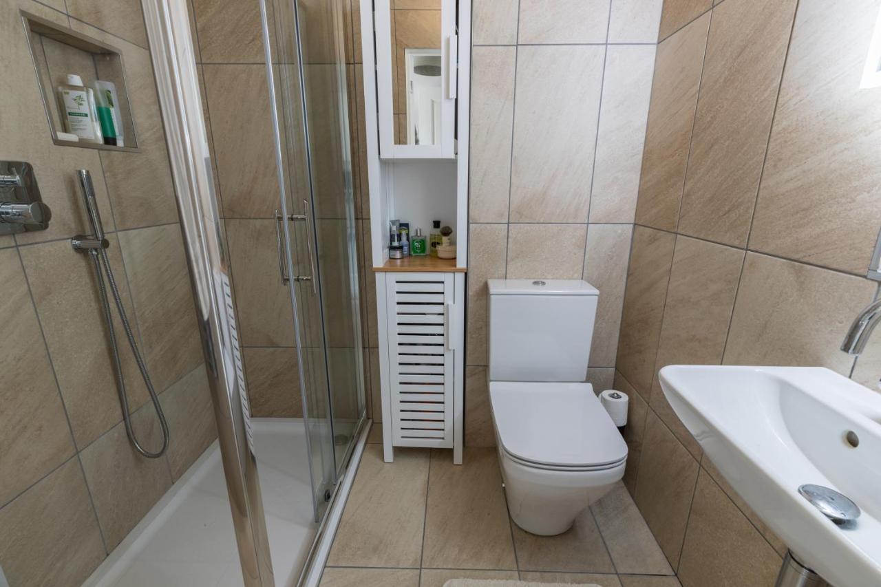 Charming Flat With Balcony In Pimlico Apartment ลอนดอน ภายนอก รูปภาพ